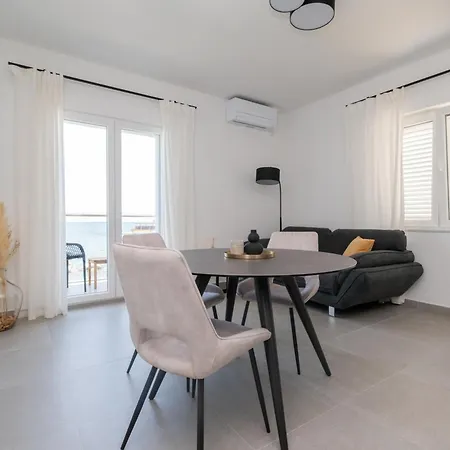 By The Sea Nevidjane, Pasman - 323