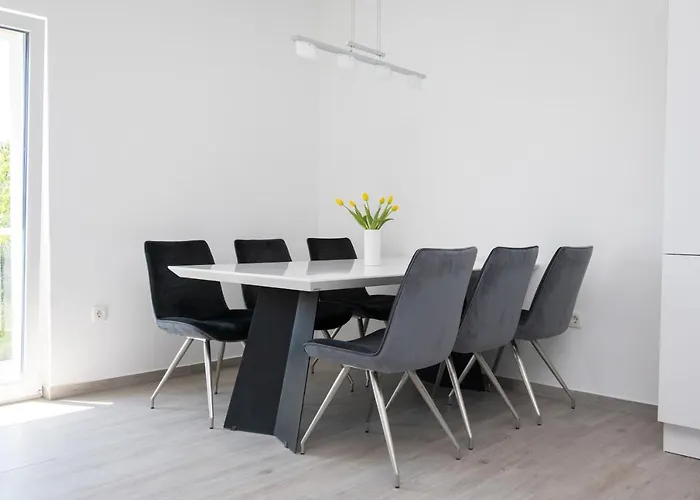 By The Sea Nevidjane, Pasman - 323 *