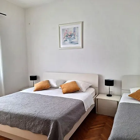 Apartment By The Sea Nevidjane, Pasman - 323